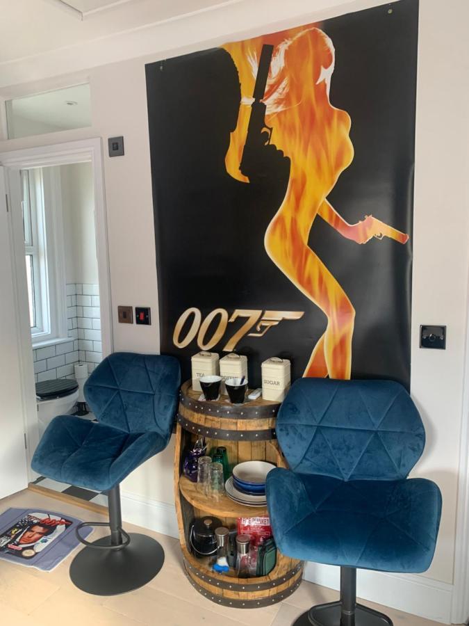 Southsea Royale Studio, James Bond, Parking, Seafront Πόρτσμουθ Εξωτερικό φωτογραφία